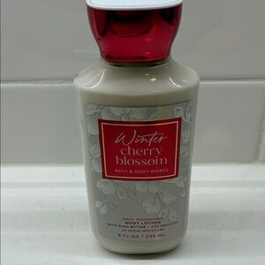 NWT!Winter Cherry Blossom  BBW  Body Lotion